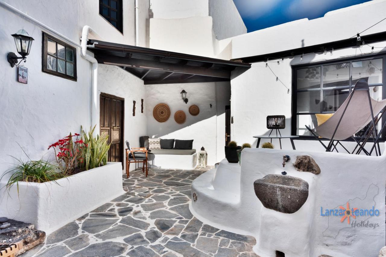 Vivienda Vacacional El Patio De Franky Teguise  Eksteriør bilde