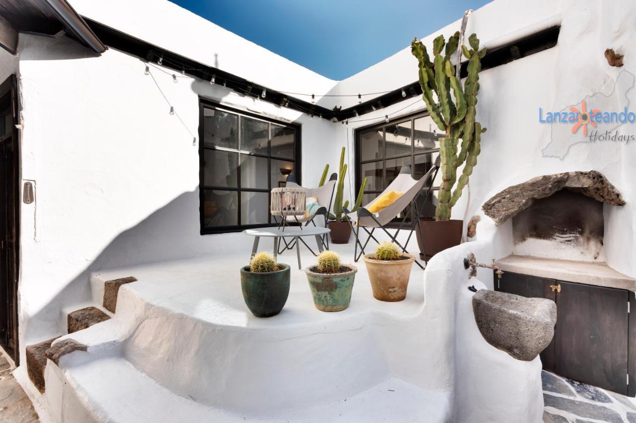 Vivienda Vacacional El Patio De Franky Teguise  Eksteriør bilde